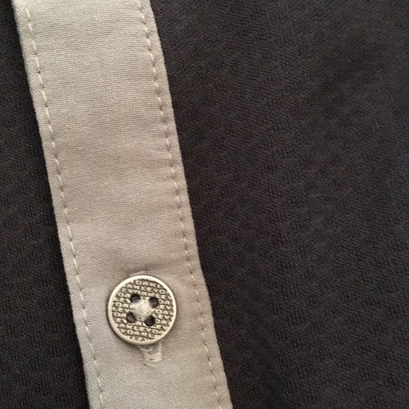 Oakley button down - Picture 8 of 11